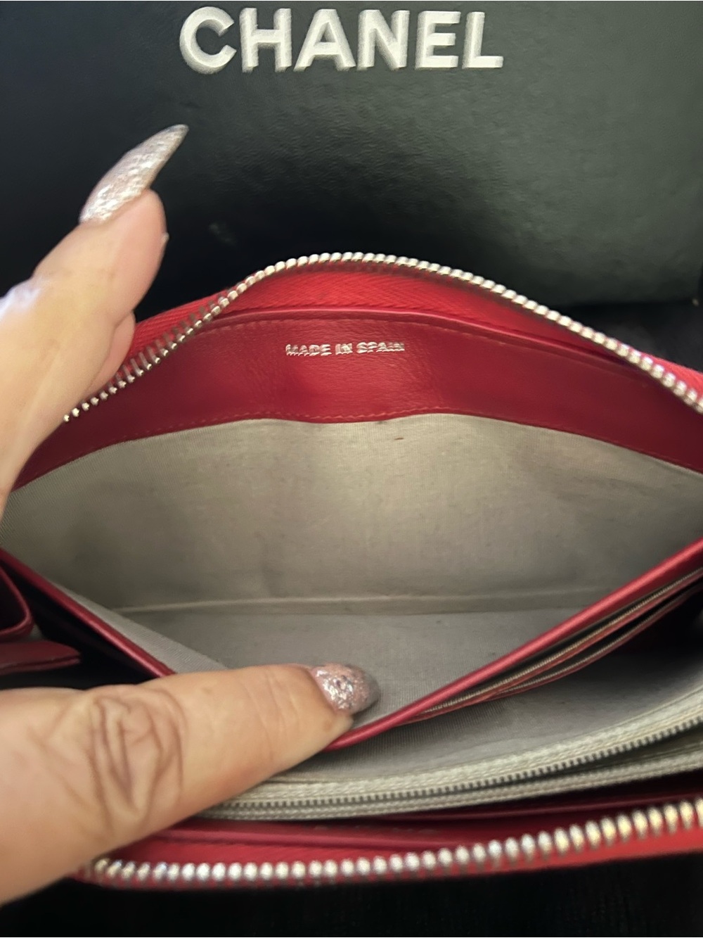 CHANEL Quilted Patent Leather Zip Wallet - Cherry Red - Picture 11 of 13